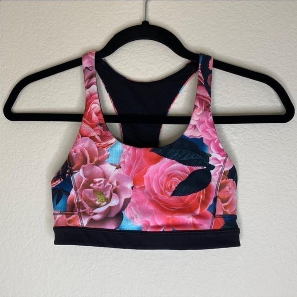 Lululemon top speed garden party sports bra Sz 4